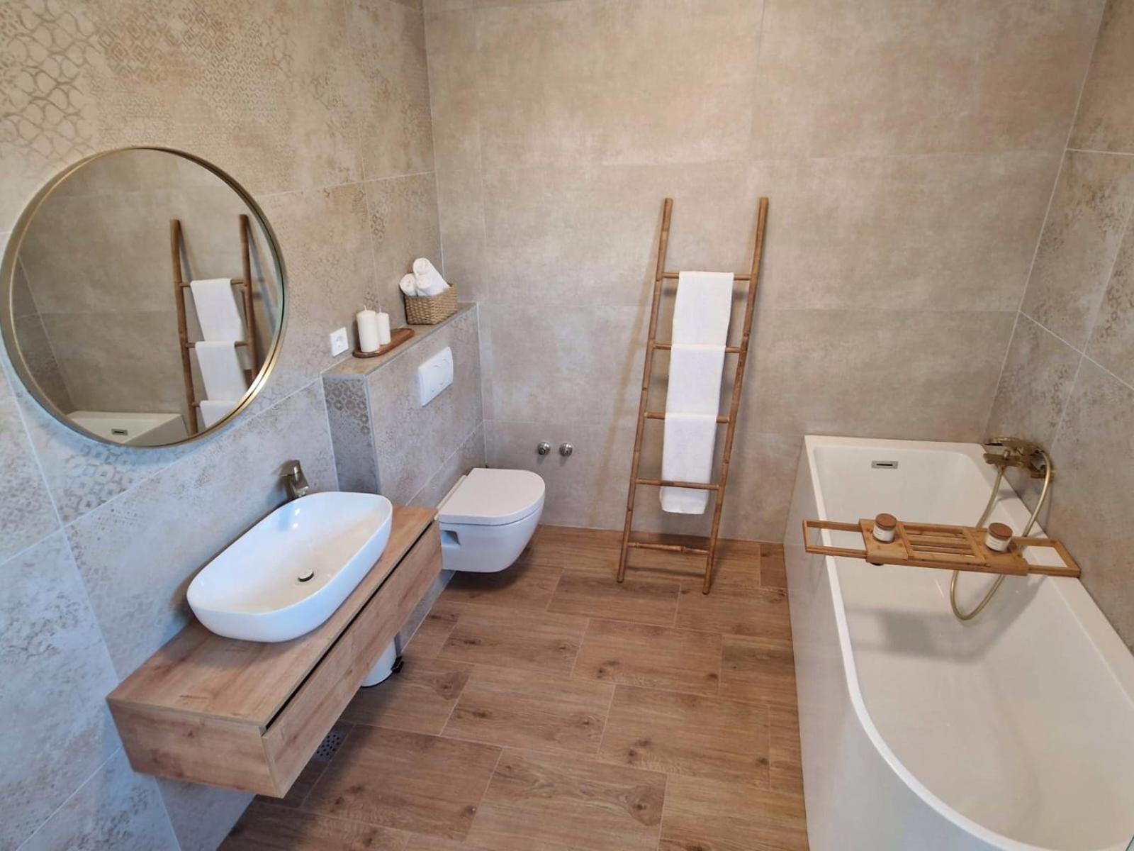 Rustic House Konfidenca Villa